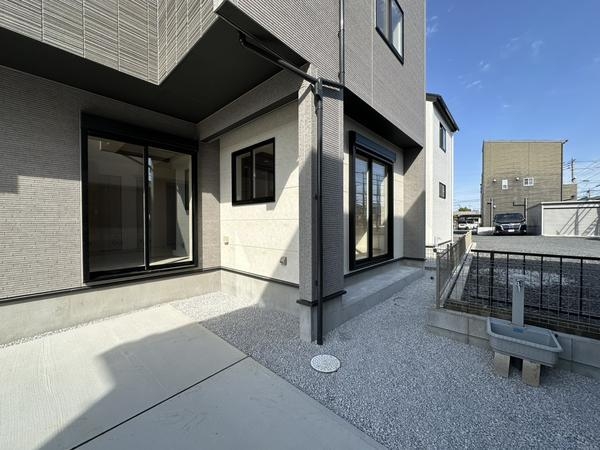 草加市新善町　新築一戸建て　8号棟