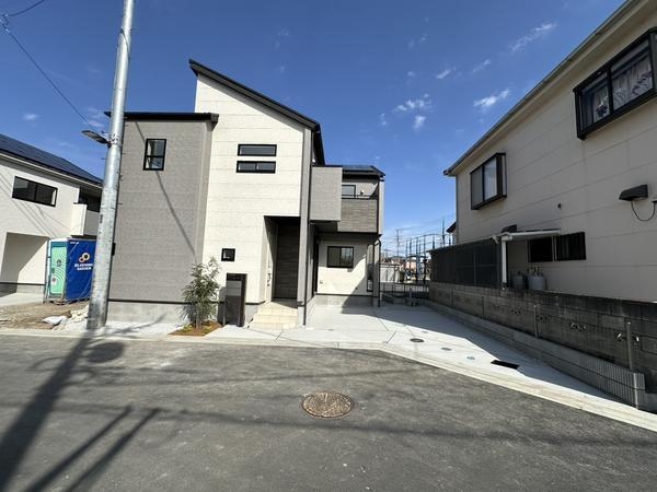 草加市新善町　新築一戸建て　8号棟