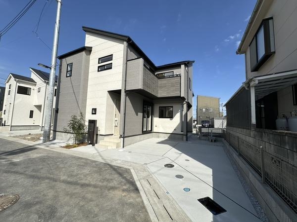 草加市新善町　新築一戸建て　8号棟