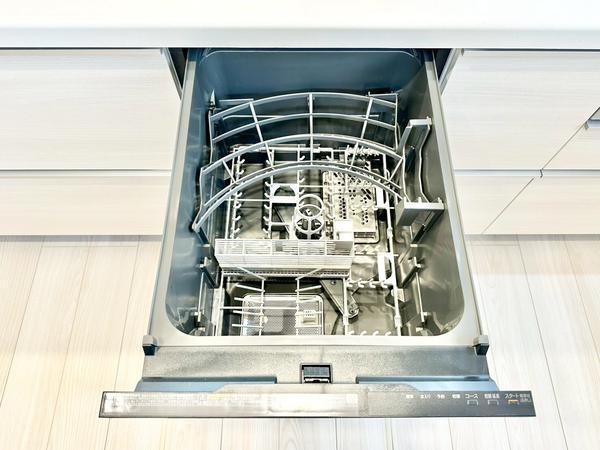 草加市新善町　新築一戸建て　1号棟