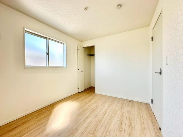 八潮市南川崎　新築一戸建て　第15　1号棟
