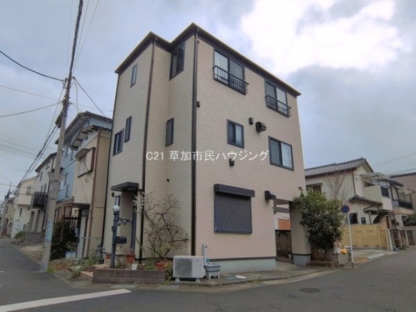 草加市小山2丁目　中古一戸建て