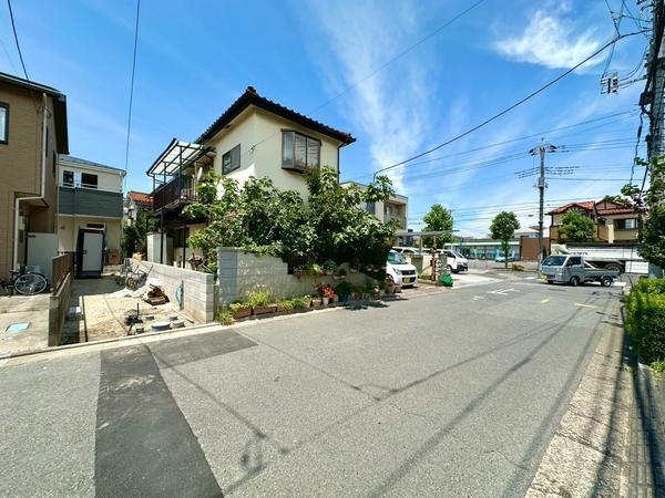 八潮市鶴ケ曽根　新築一戸建て　II