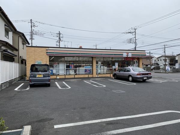 草加市青柳8丁目　新築一戸建て(セブンイレブン　そうか公園通り店)