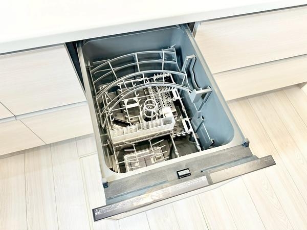 草加市青柳8丁目　新築一戸建て