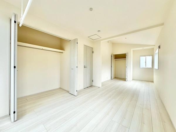 草加市青柳8丁目　新築一戸建て