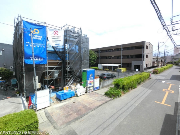 草加市青柳8丁目　新築一戸建て