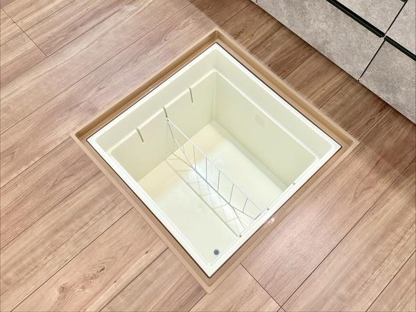 草加市手代1丁目　新築一戸建て　7期3号棟