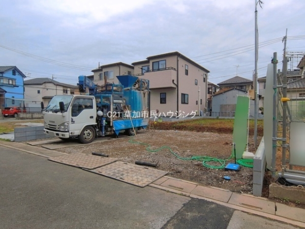 八潮市古新田　新築一戸建て　13期
