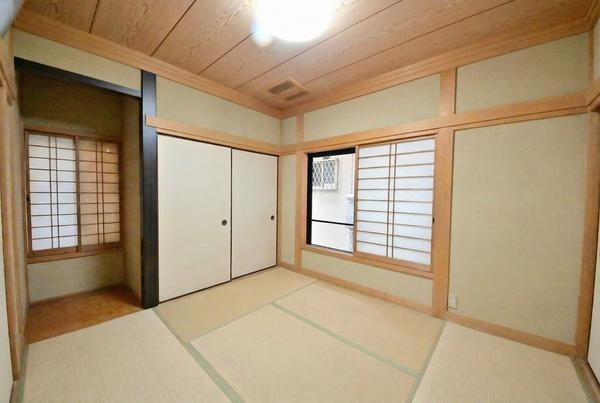 草加市西町の中古一戸建て