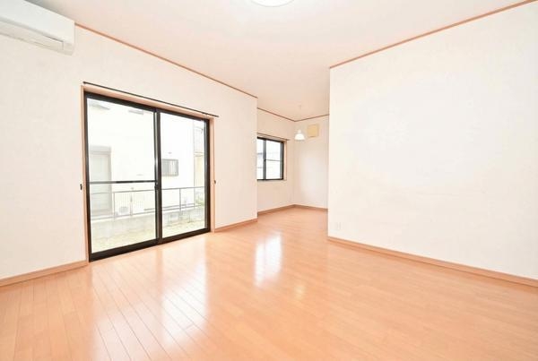 草加市西町　中古一戸建て