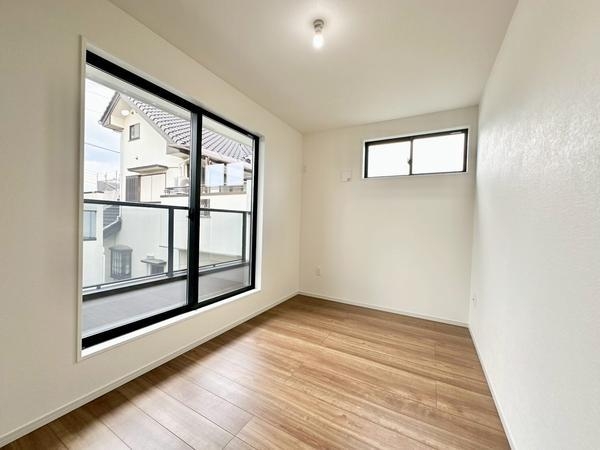 草加市吉町2丁目　新築一戸建て　8期7号棟