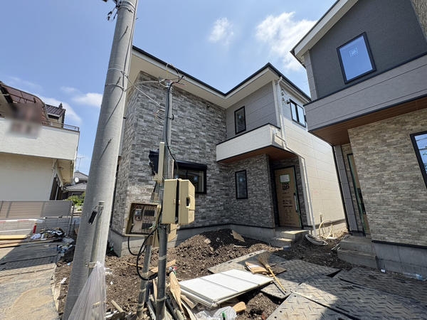 草加市吉町2丁目　新築一戸建て　8期7号棟