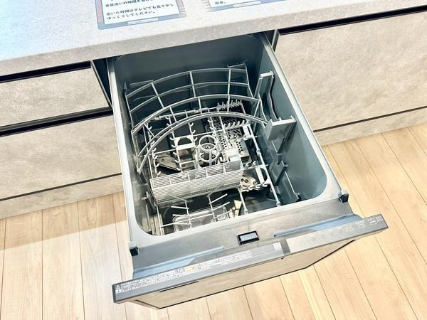 草加市吉町2丁目　新築一戸建て　8期2号棟