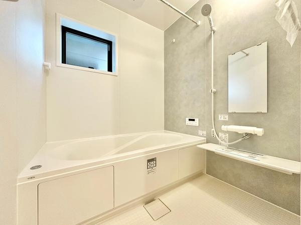 草加市旭町5丁目　新築一戸建て
