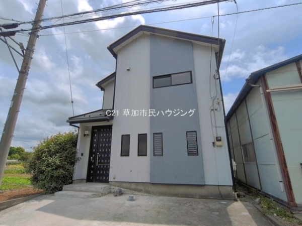 草加市両新田西町　中古一戸建て