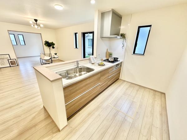 八潮市鶴ケ曽根　新築一戸建て　C号棟