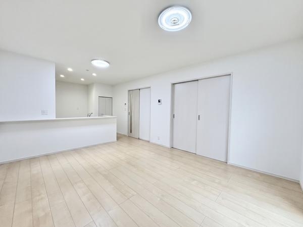 草加市稲荷４丁目の中古一戸建て