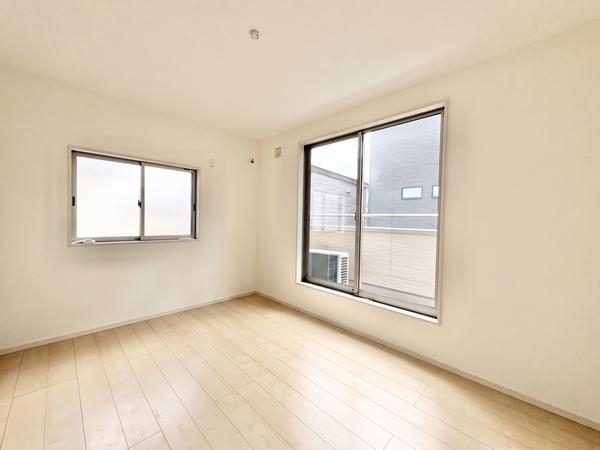 草加市稲荷４丁目の中古一戸建て
