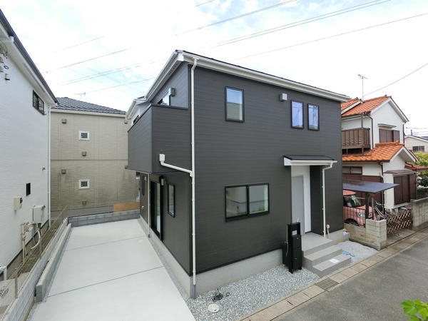 草加市苗塚町　新築一戸建て　03期