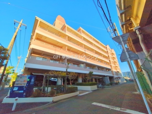 グリーンパーク谷塚II