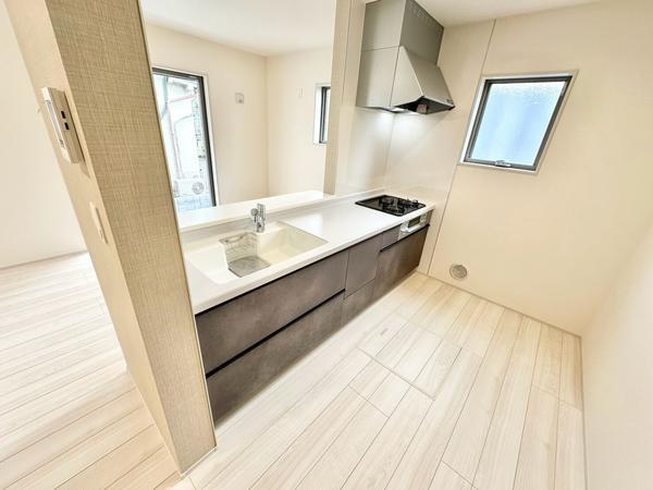 草加市青柳6丁目　新築一戸建て　第5