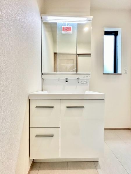 草加市氷川町　新築一戸建て　D号棟