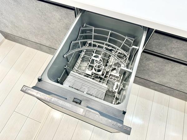 草加市新里町の中古一戸建て