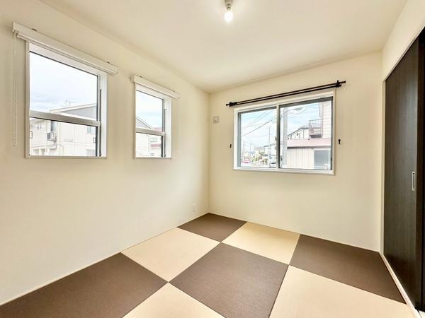 草加市新里町の中古一戸建て