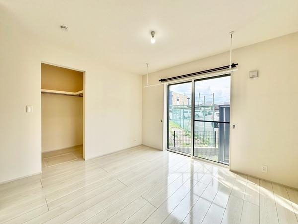 草加市新里町の中古一戸建て