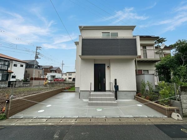 草加市新里町　新築一戸建て