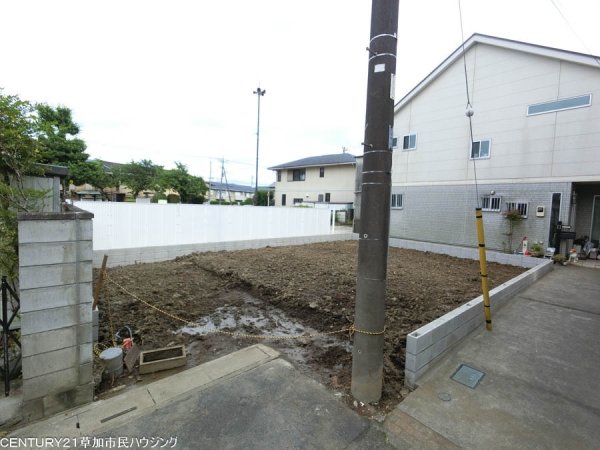 草加市新里町 新築一戸建て