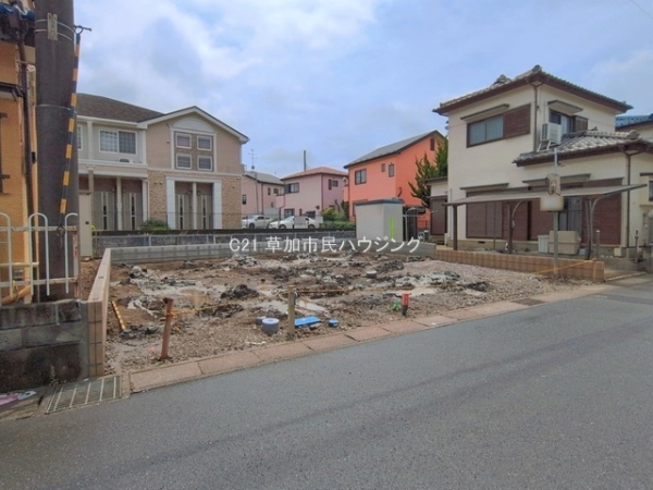 八潮市八條　新築一戸建て