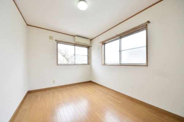 草加市青柳３丁目の中古一戸建て
