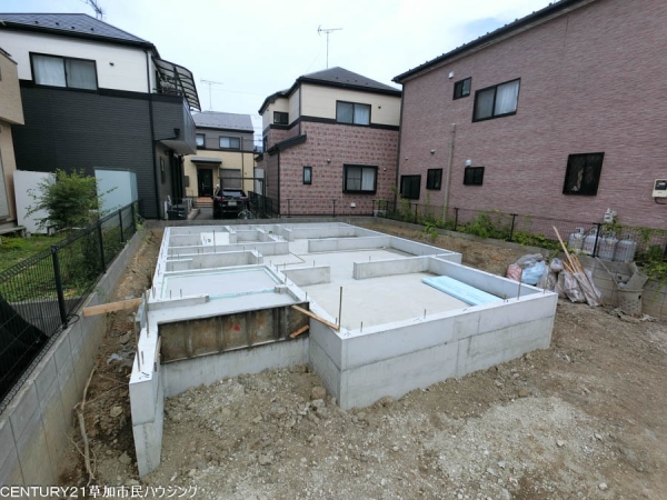 草加市長栄1丁目　新築一戸建て　1期
