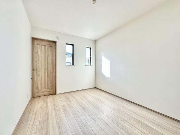 草加市小山1丁目　新築一戸建て