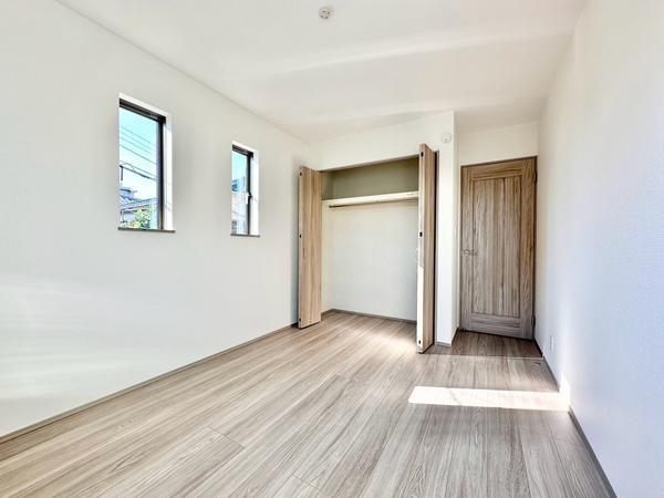 草加市小山1丁目　新築一戸建て
