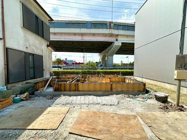 八潮市木曽根　新築一戸建て