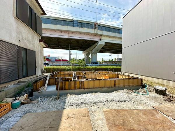 八潮市木曽根　新築一戸建て