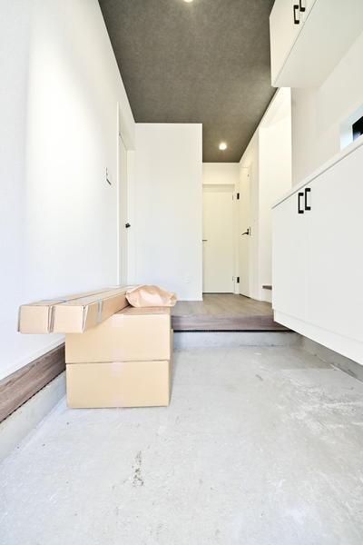 八潮市鶴ケ曽根　新築一戸建て　8期1号棟