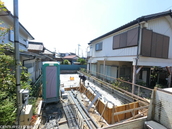 草加市長栄2丁目　新築一戸建て