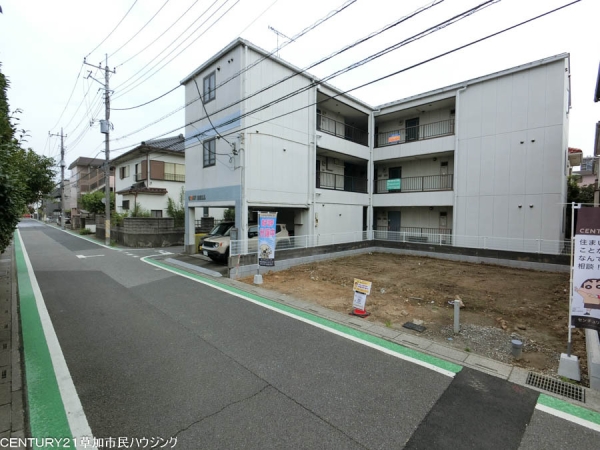 草加市氷川町　新築一戸建て