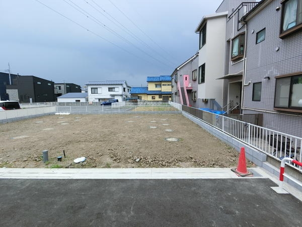 草加市西町　新築一戸建て　B号棟
