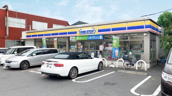 草加市青柳３丁目の中古一戸建て(ミニストップ草加青柳3丁目店)