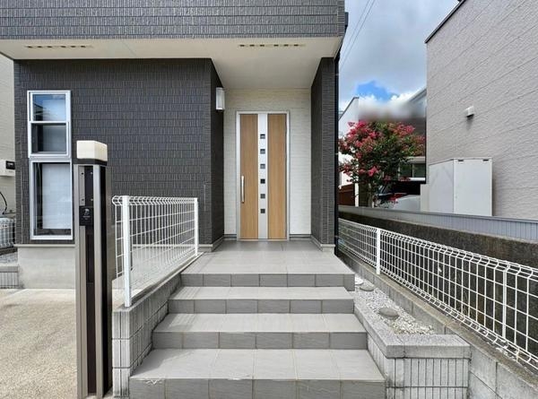 草加市西町の中古一戸建て