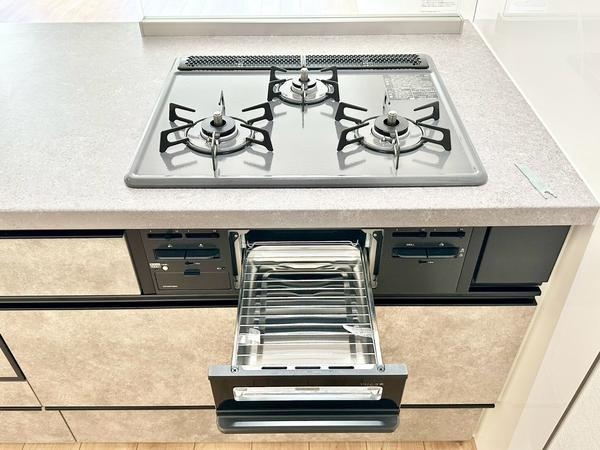 草加市谷塚仲町　新築一戸建て　5期