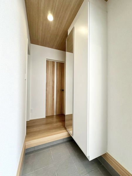 草加市草加5丁目　新築一戸建て　４期　２号棟