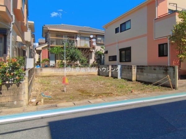 草加市氷川町　売地