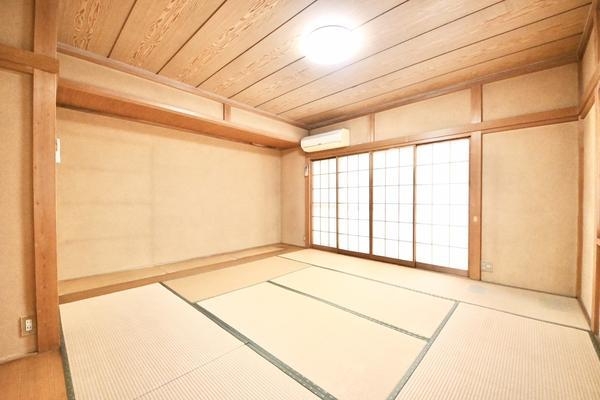 草加市弁天４丁目の中古一戸建て