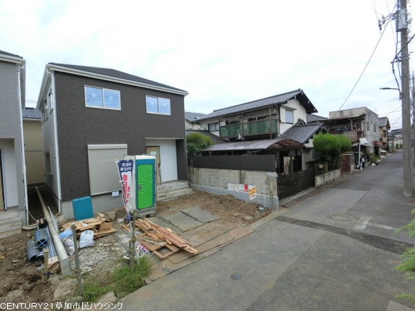 草加市八幡町　新築一戸建て　1期1号棟
